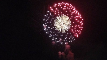 Sambut Musim Panas, Kembang Api Pokemon Muncul di Jepang (1)