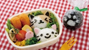 berkreasi-membuat-bento-yang-lucu-dengan-menggunakan-onigiri-kit-1
