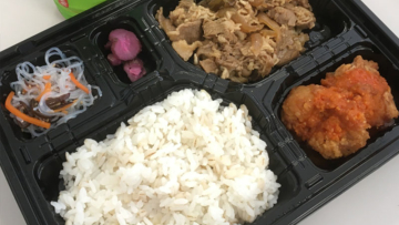 mencicipi-lezatnya-makanan-penjara-di-fuchu-prison-cultural-festival-0