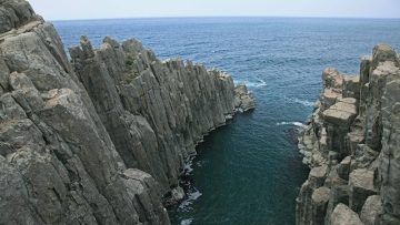 Tojinbo-Tebing-Bunuh-Diri-Terkenal-di-Jepang4-min