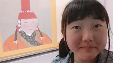 Unik, Gadis Jepang Ini Wajahnya Mirip Dengan Lukisan Kuno!