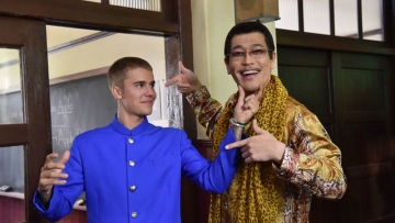 Piko taro & Justin Bieber Akhirnya Bertemu dan Berkolaborasi (2) Piko taro & Justin Bieber Akhirnya Bertemu dan Berkolaborasi (2)