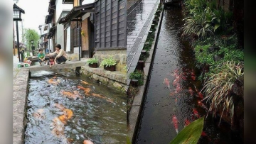 Kolam Ikan Bukan, Ini Saluran Air di Jepang! (5)