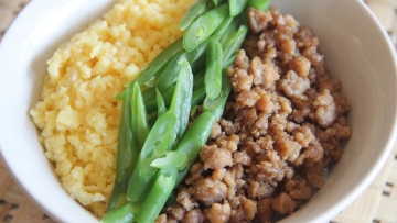 Resep-Membuat-Chicken-Soboro-Donburi,-Kombinasi-Telur-dan-Daging-Ayam-yang-Menggugah-Selera