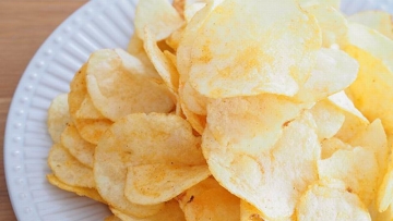 Keripik Kentang di Jepang Jadi Barang Langka, Sebungkus Dijual 1.250 yen! (1)