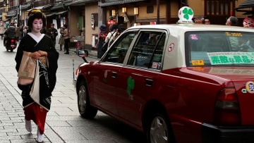 Taksi di Jepang Larang Pengemudinya Berbicara Dengan Penumpang (1) Taksi di Jepang Larang Pengemudinya Berbicara Dengan Penumpang (1)
