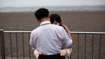 Pria Jepang Ini Temukan Cinta Sejatinya, Tapi Ada Yang Aneh Dari Wanita Cantik Itu (1) Pria Jepang Ini Temukan Cinta Sejatinya, Tapi Ada Yang Aneh Dari Wanita Cantik Itu (1)