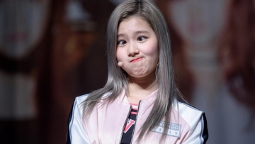 e69973d2266bb0305e25fc8d3eda1fdd