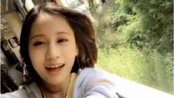 Ga Usah Gengsi, Selebriti Jepang Juga Naik Kereta, Ini Foto-fotonya! Ga Usah Gengsi, Selebriti Jepang Juga Naik Kereta, Ini Foto-fotonya!