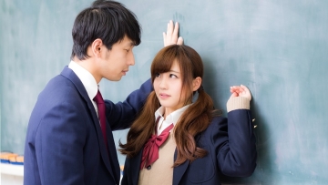 Para Wanita Jepang Ungkap Skenario Berciuman Favorit Mereka 4