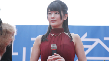 RMMS-Erina-Kamiya-Umi-ni-nose-ta-Gazu-no-yume-red-carpet-2017-11-11-07