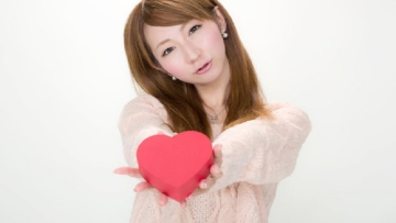 Sambut Valentine, Banyak Gadis Di Jepang Justru Berikan Cokelat Kepada Teman Wanita