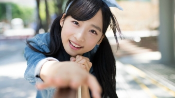 Oguri-Yui-akb48-39775673-690-459