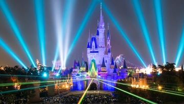 Rayakan Tahun Baru, Tokyo Disney Resort Akan Dibuka Hingga Pagi Hari