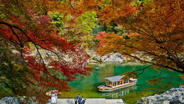 HOSHINOYA-Kyoto-Boat-Check-in-5