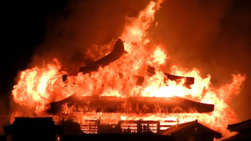 KebakaranKastilShuri