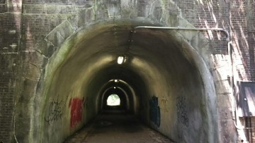 Terowongan Komine 01