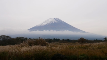 Biaya masuk ke Gunung Fuji akan segera diberlakukan (grapee.jp)