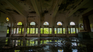 Maya kanko Hotel, spot foto angker yang berbahaya di Jepang (theghostinmymachine.com)