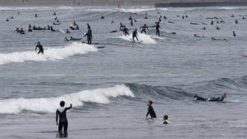 Social distancing (japantoday.com)