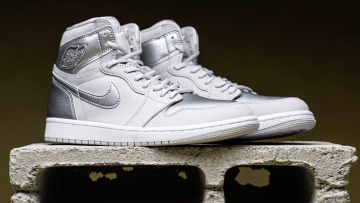 https___hypebeast.com_image_2020_04_air-jordan-1-retro-high-og-japan-grey-closer-look-release-info-dc1788-029-002