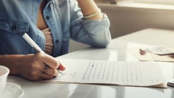 Surat Cinta Surat Cinta