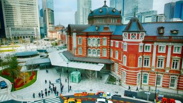 Pemandangan  Area Stasiun Tokyo dari Rooftop Terrace-nya  KITTE!