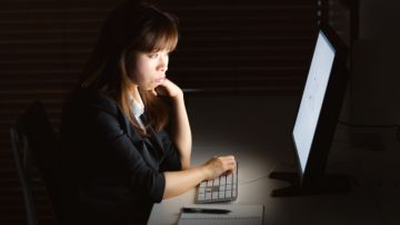 Stalker wanita Jepang