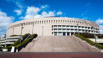 Fukuoka PayPay Dome Stadion atap kubah japanesestation.com