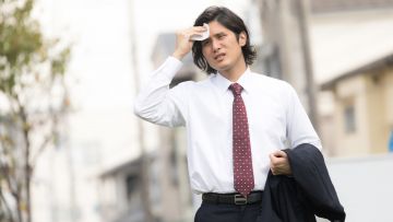 Salaryman Jepang sisi gelap japanesestation.com