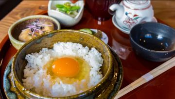 tamago kake gohan telur mentah japanesestation.com