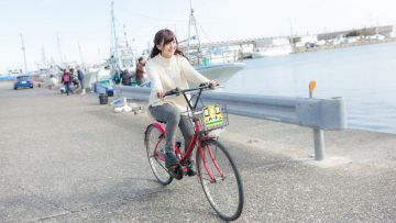 Ilustrasi bersepeda sepeda alat transportasi Jepang japanesestation.com