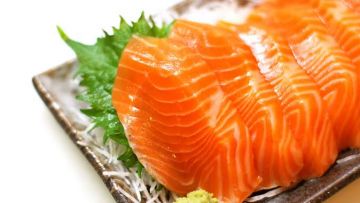 Sashimi salmon