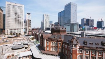 Jepang pusat keuangan internasiona; japanesestation.com