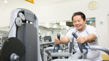 Ilustrasi pria Jepang yang tengah berolahraga pria Jepang obesitas japanesestation.com