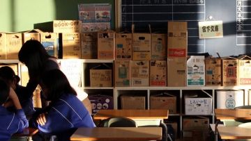 Tumpukan buku buku jepang guru japanesestation.com