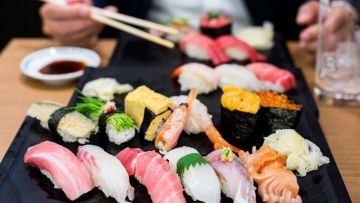 Sushi orang jepang ikan mentah japanesestation.com
