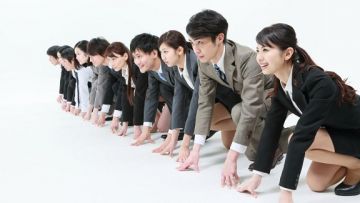 Mencari Pekerjaan Mahasiswa