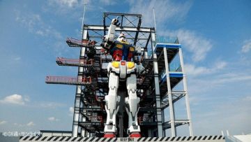 Gundam Factory Yokohama  Foto gundam