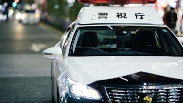 Mobil polisi mobil polisi jepang penyamaran japanesestation.com