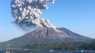 Gunung berapi sakurajima erupsi, dilaporkan tidak ada korban jiwa japanesestation.com