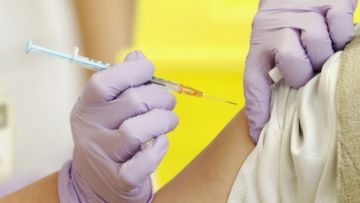 vaksin covid-19 jepang japanesestation.com