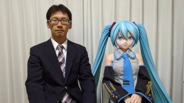 Akihiko Kondo Menikahi Hatsune Miku Akihiko Kondo Menikahi Hatsune Miku