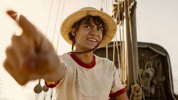 Inaki Godoy sebagai Monkey D. Luffy Inaki Godoy sebagai Monkey D. Luffy