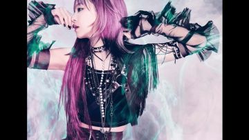 LiSA Kembali Gelar Konsernya di Indonesia LiSA Kembali Gelar Konsernya di Indonesia