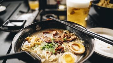 Terletak di bagian utara Jepang, Hokkaido memiliki ragam cita rasa ramen (My Eastern Hokkaido). Terletak di bagian utara Jepang, Hokkaido memiliki ragam cita rasa ramen (My Eastern Hokkaido).