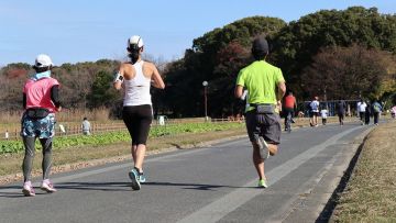 Ilustrasi. Jogging di Jepang (Nippon.com). Ilustrasi. Jogging di Jepang (Nippon.com).