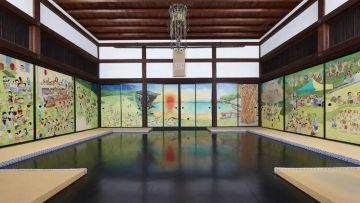 lukisan di pintu geser karrya Kenichi Kitami. lukisan di pintu geser karrya Kenichi Kitami.