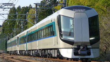 Salah satu kereta dari Tobu Railway di jalur Tobu Nikko (MaedaAkihiko/Wikimedia Commons). Salah satu kereta dari Tobu Railway di jalur Tobu Nikko (MaedaAkihiko/Wikimedia Commons).