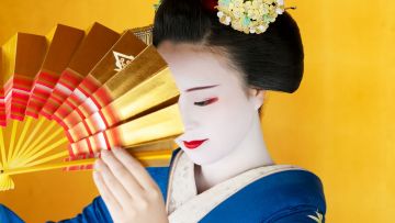 Ilustrasi geisha (gion-museum.com). Ilustrasi geisha (gion-museum.com).